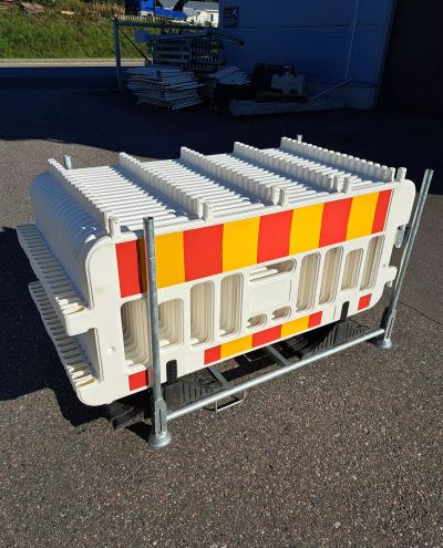 40 meter let hegn med stativ 40 meter let hegn med stativ